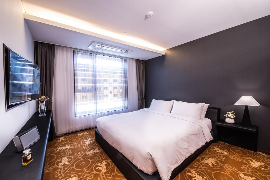 Suite con Letto Matrimoniale